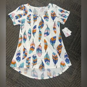 NWT LuLaRoe Women’s Classic Tee Western Feathers Sz S